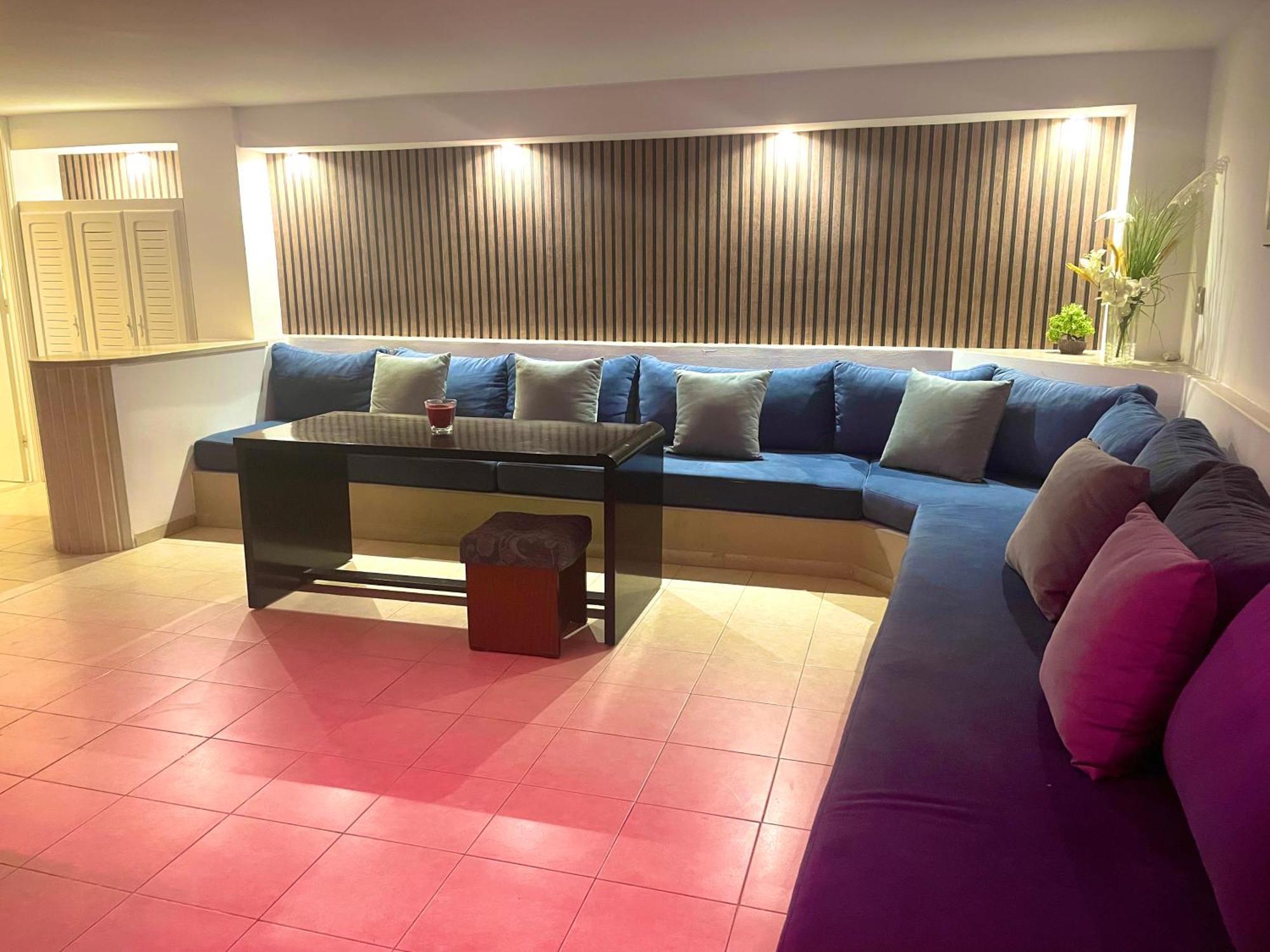 דירות Elegant Relaxing Oasis In The Heart Of ספקס מראה חיצוני תמונה